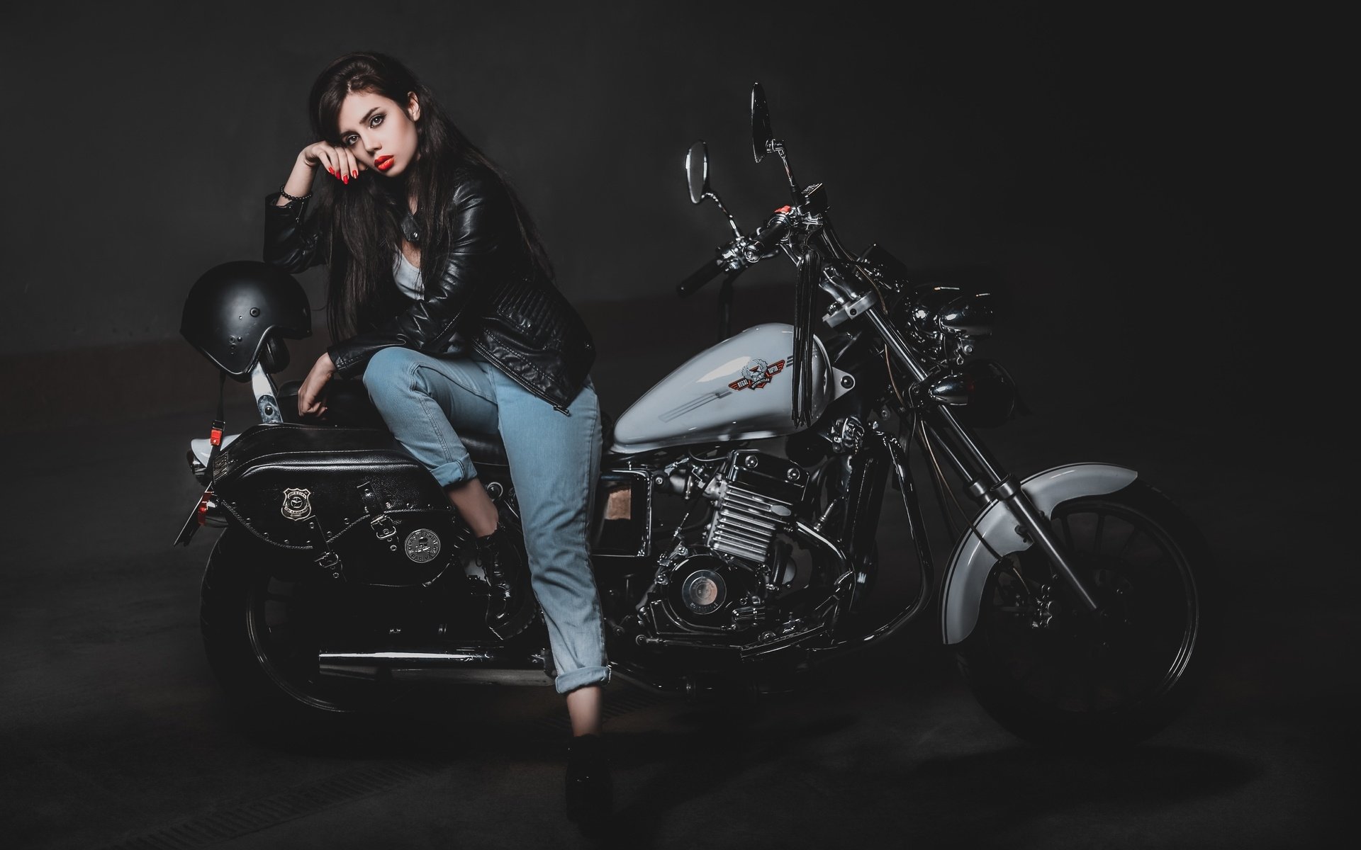 Biker girls: style and drive in Samsun