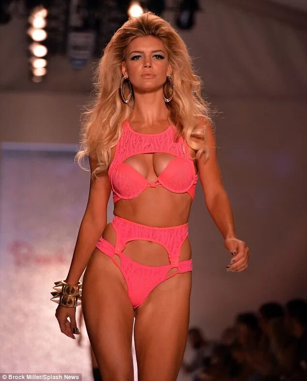 Kelly Rohrbach underwear in Samsun