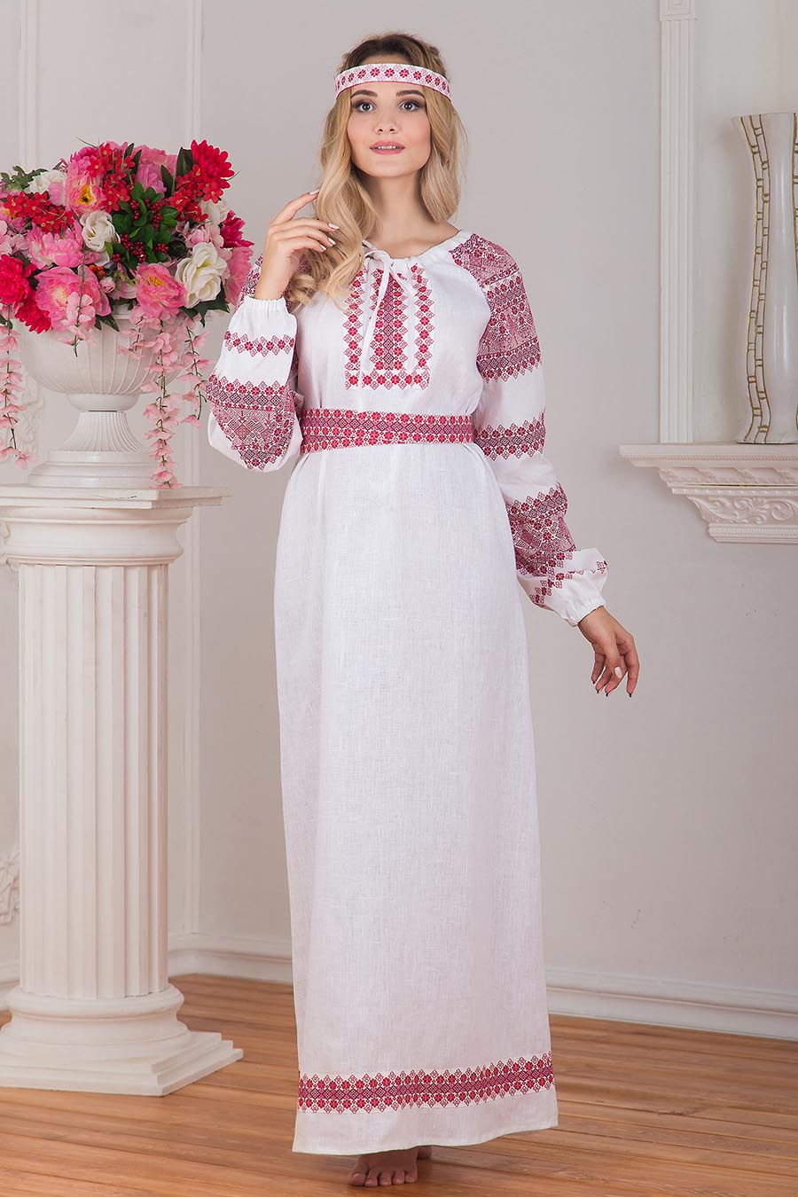 Women in Slavic costumes in Samsun