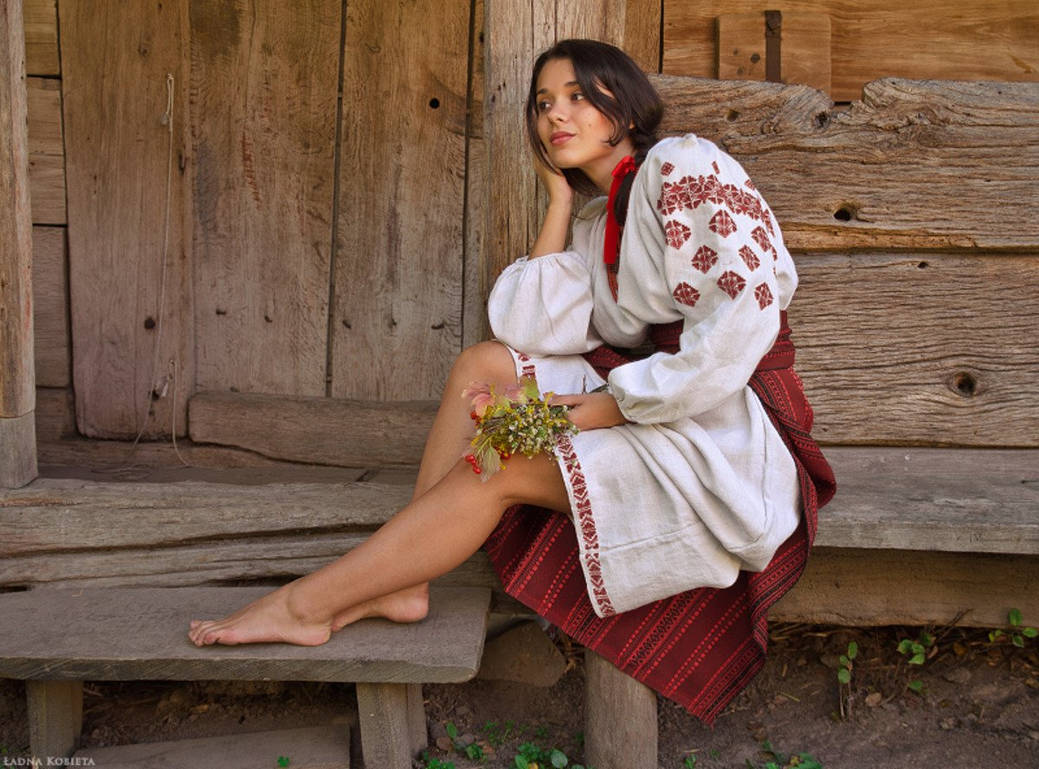 Women in Slavic costumes in Samsun